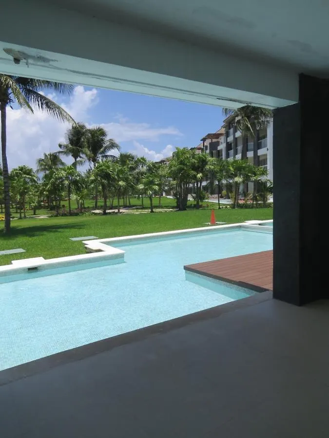 Impecable Y Lujoso Departamento Frente Al Mar En Mareazul Del Club De Golf Corasol Apartment Playa del Carmen Mexico