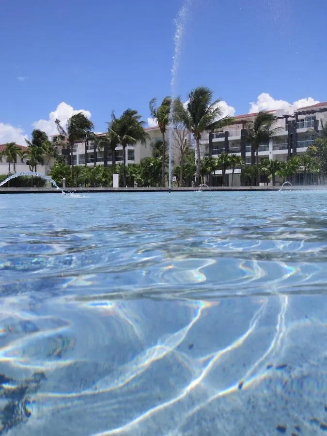 Impecable Y Lujoso Departamento Frente Al Mar En Mareazul Del Club De Golf Corasol Apartment Playa del Carmen
