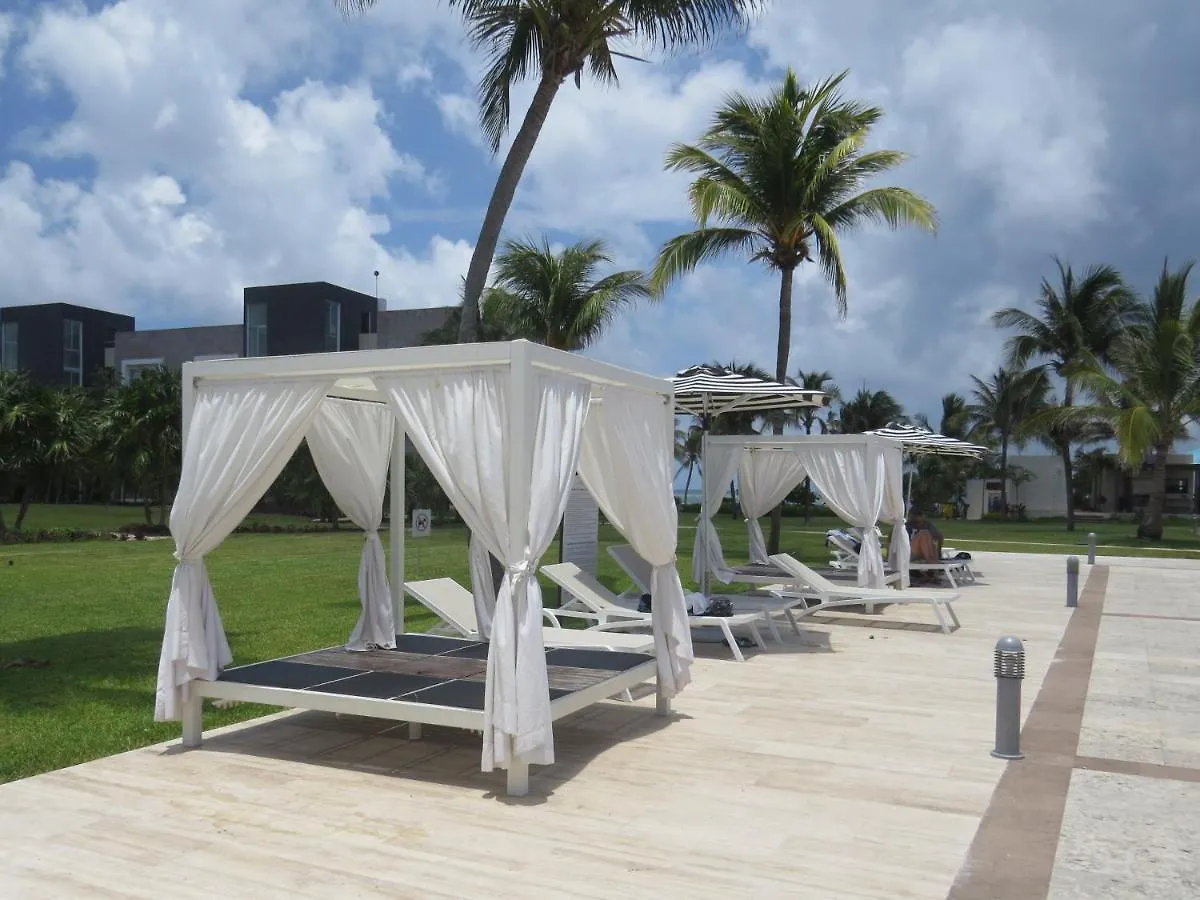 Impecable Y Lujoso Departamento Frente Al Mar En Mareazul Del Club De Golf Corasol Apartment Playa del Carmen Mexico