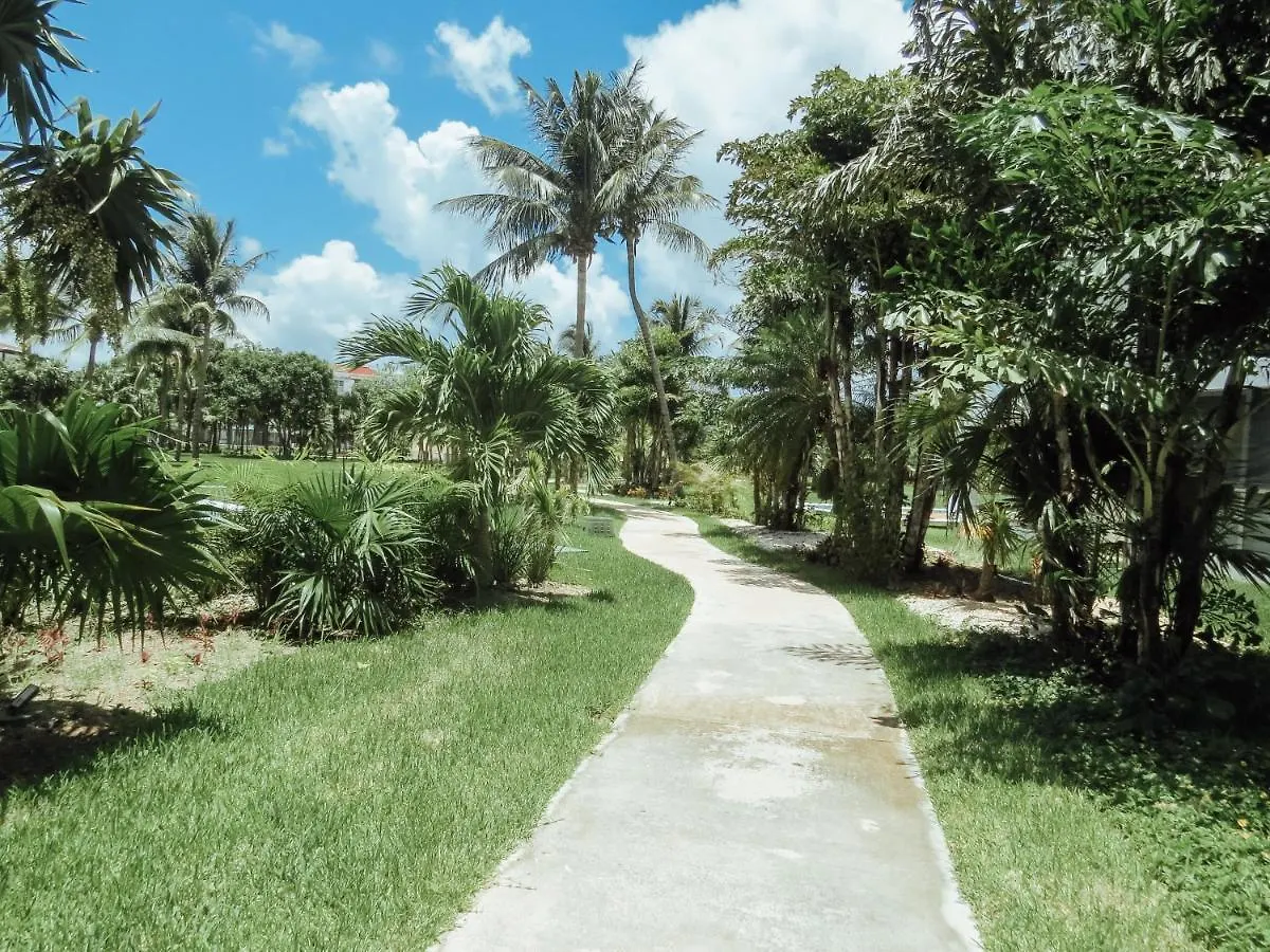 Impecable Y Lujoso Departamento Frente Al Mar En Mareazul Del Club De Golf Corasol Apartment Playa del Carmen