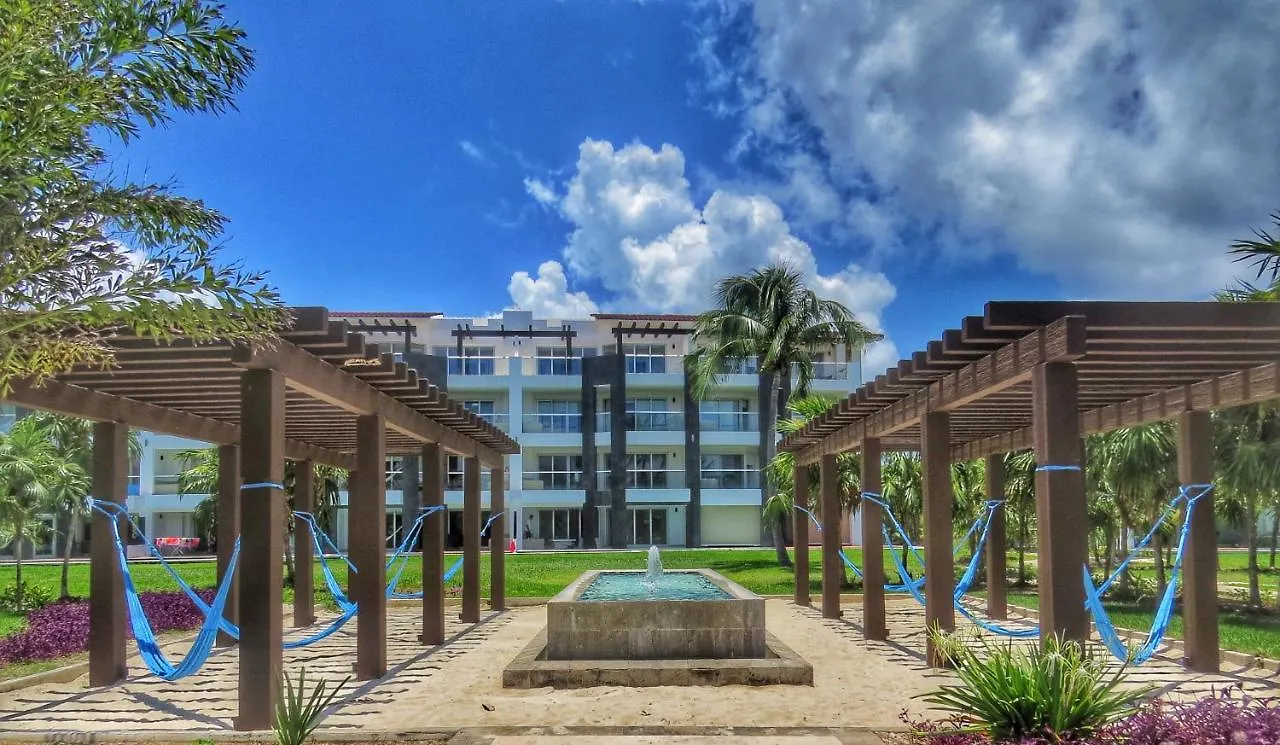 Impecable Y Lujoso Departamento Frente Al Mar En Mareazul Del Club De Golf Corasol Apartment Playa del Carmen